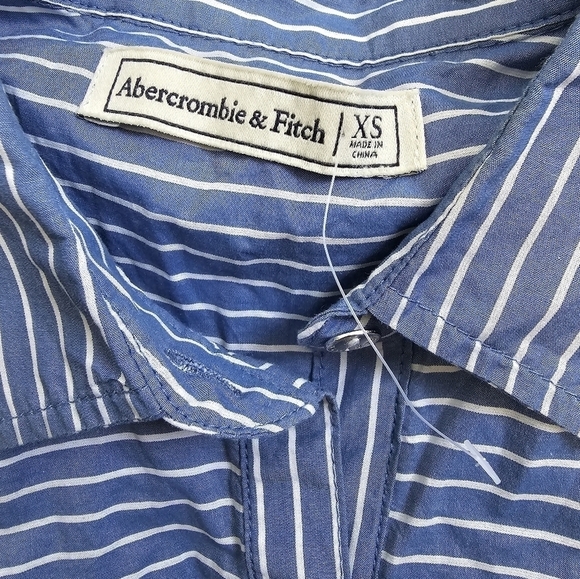 Abercrombie & Fitch NWOT Blue with White PinStripes Sleeveless Tunic Size XS - Picture 8 of 9